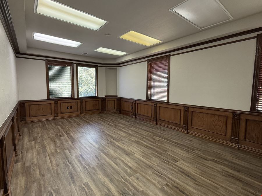 409-411 Harwood Rd
