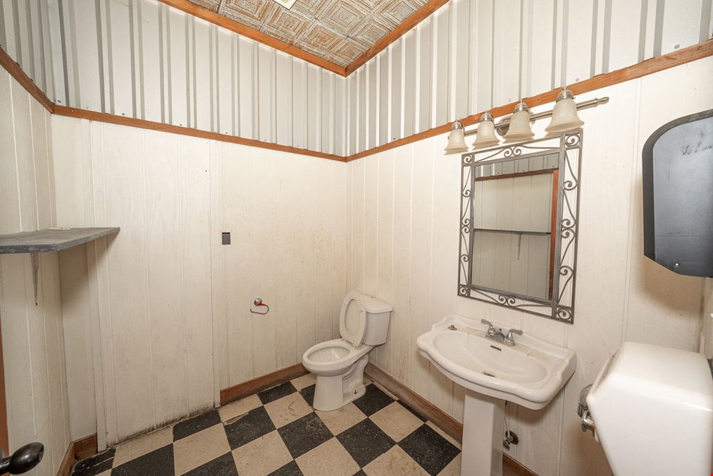 12814 Private Road 2480