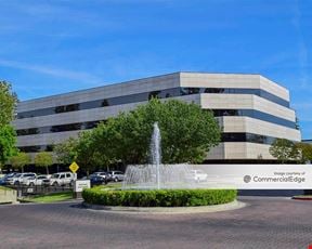 Fig Garden Financial Center - 5250 North Palm Avenue