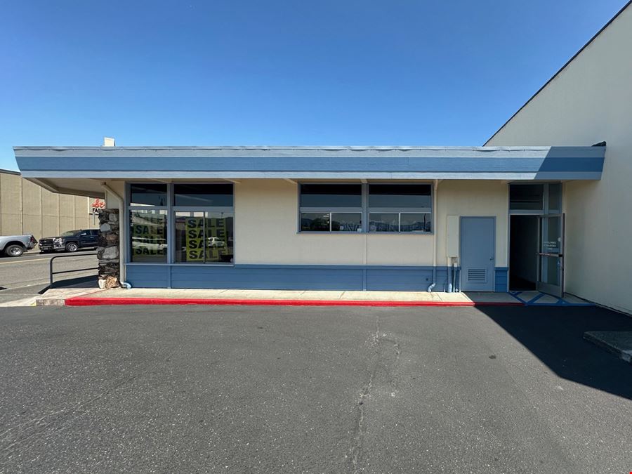 1201 Main St