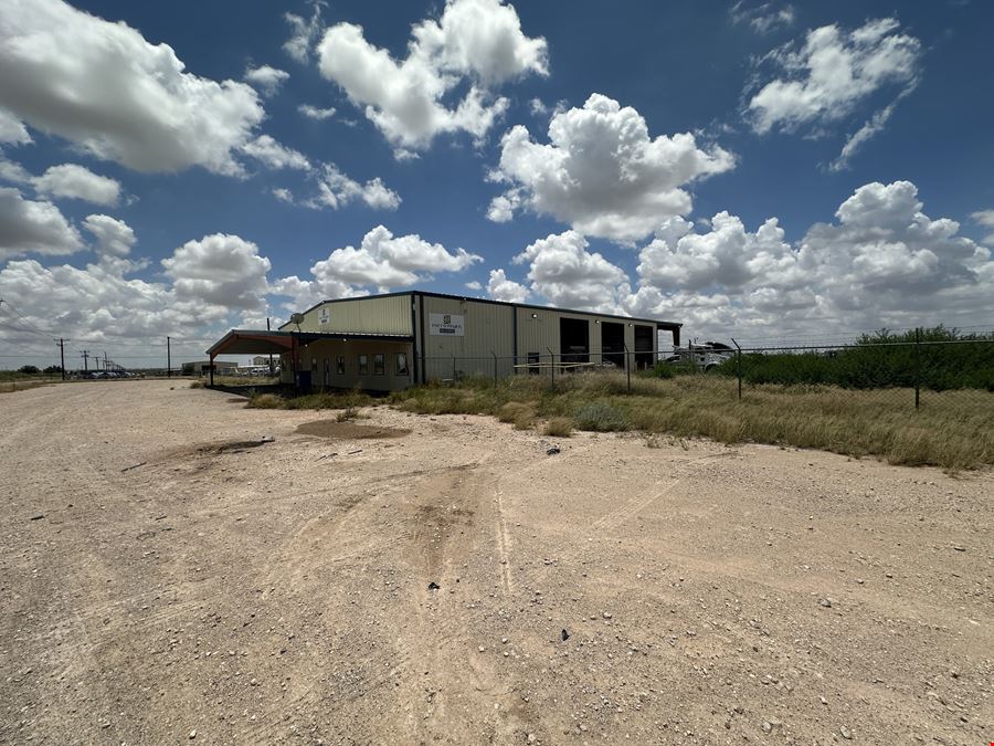 Industrial Facility w/Wash-Bay & Housing
