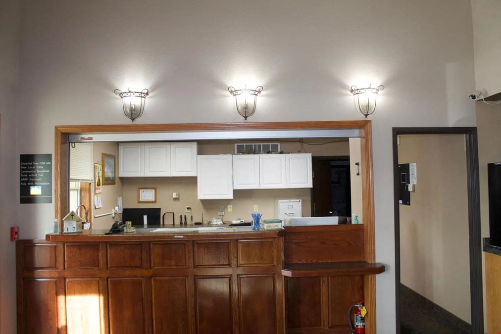 De Smet Inn & Suites