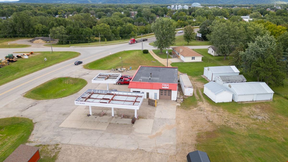 Versatile Automotive & Service Property with Excess Land | Near HWY 61