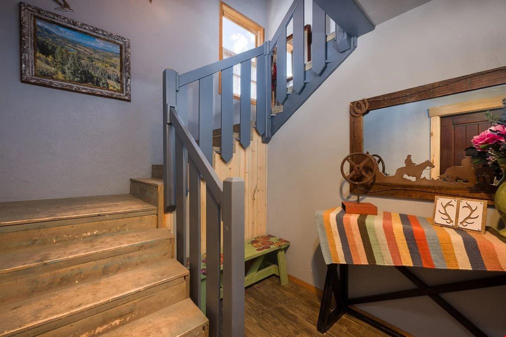 Live/Work Space - Boutique Shop in Chama, NM for Sale