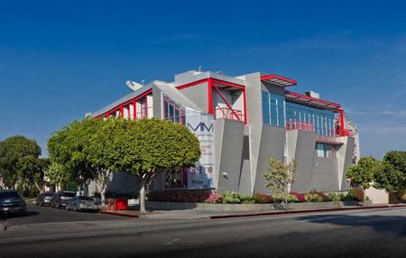 Preview of commercial space at 4975 W Pico Blvd