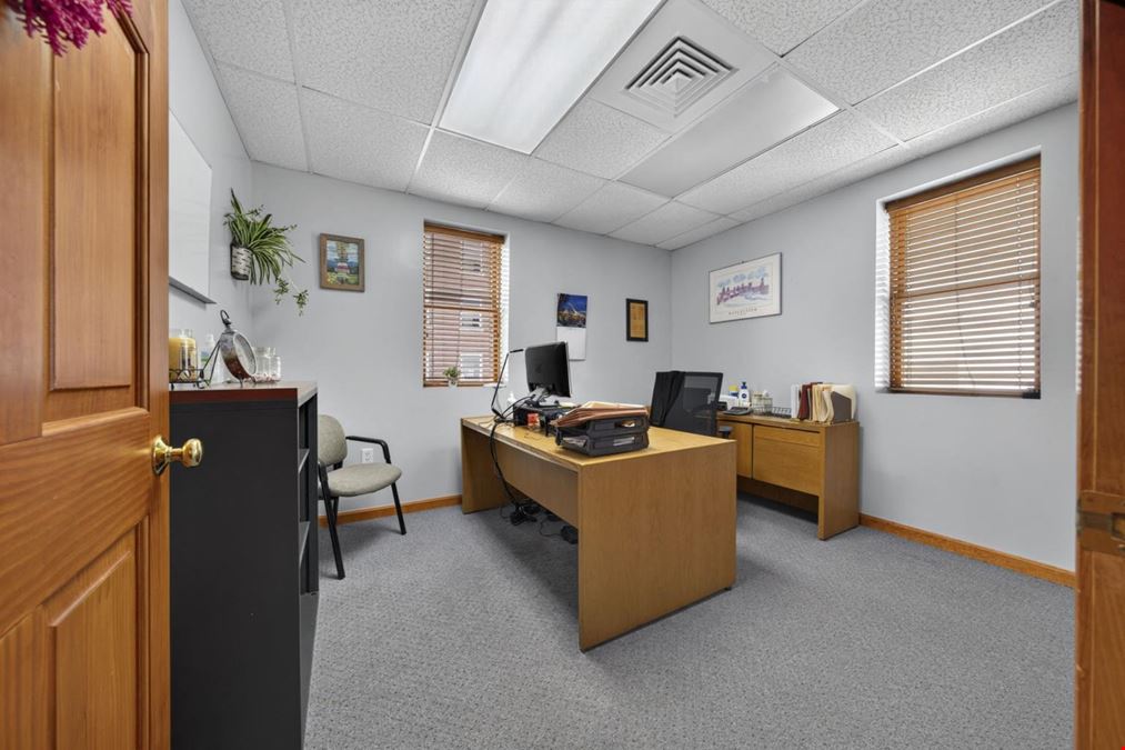 Adaptive Downtown Office Building with Large Parking Inventory