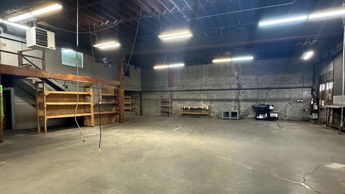 735 Commerce Ave