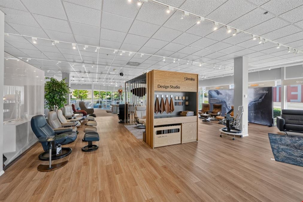 Flagship Creve Coeur Retail