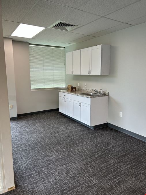 1756 SF Suite B150 Professional and Medical Office Space