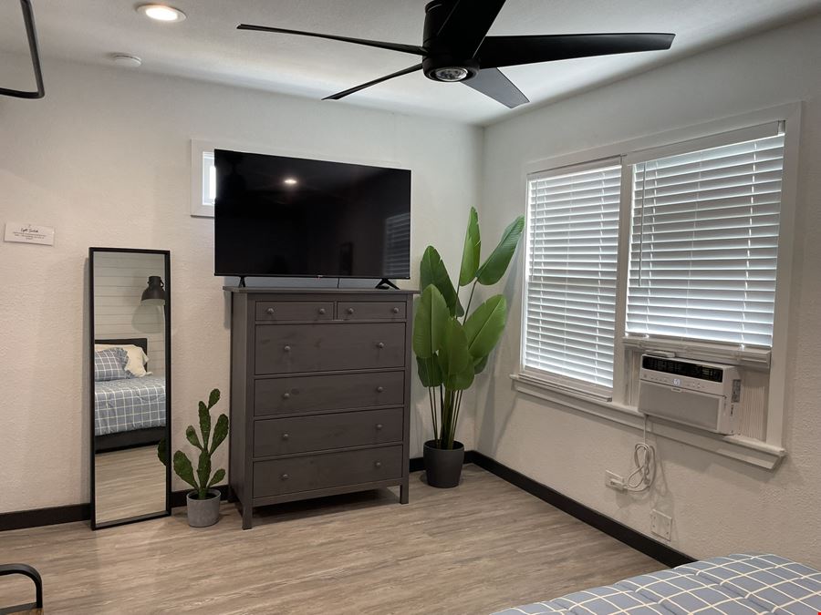 5103 Avenue O, Galveston, TX 77551
