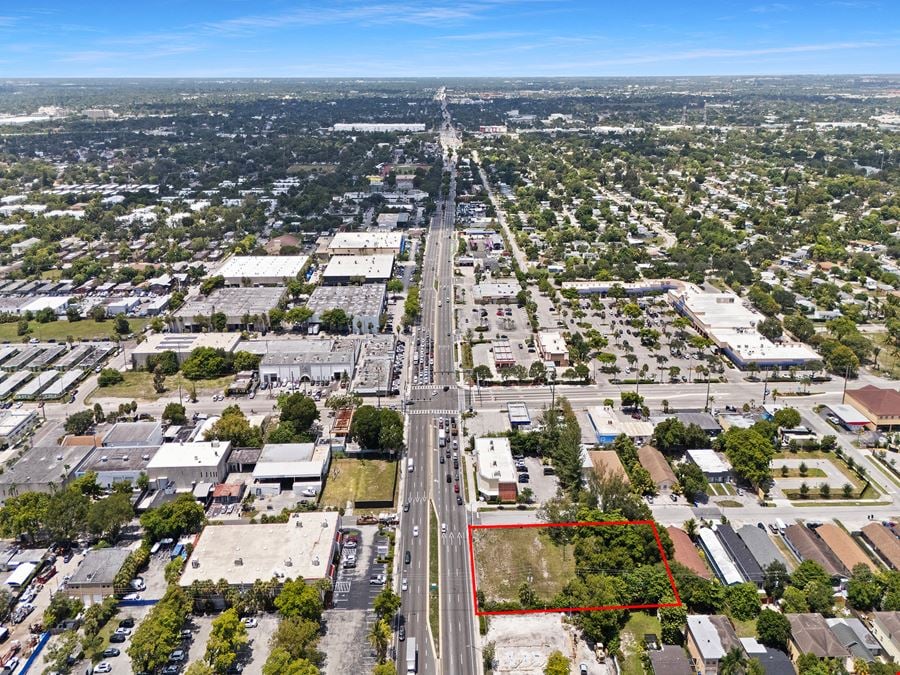 723 W Sunrise Blvd