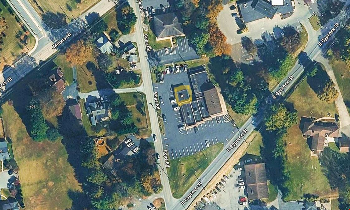 Minnies Square - In-line Retail Suite Available for Lease