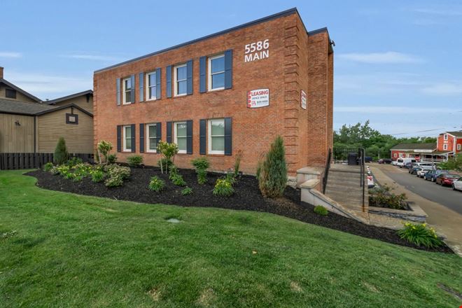 Preview of Office space for Rent at 5586 Main St