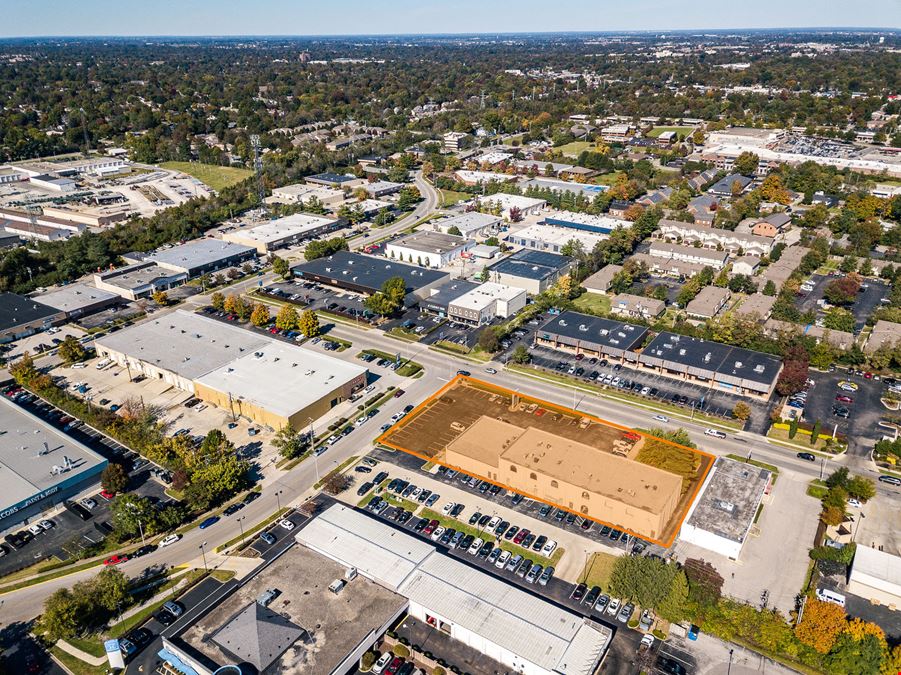 Retail/Office Spaces For Lease in Prime Lexington Location