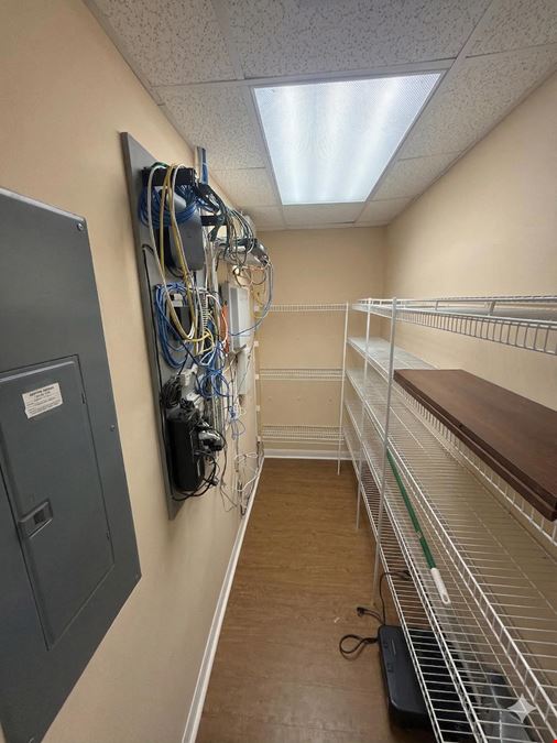 202 Rhodes Ave Unit 103