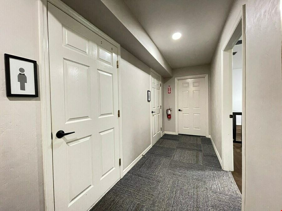 6208 NW 43rd Street - Silverleaf Professional Office Building