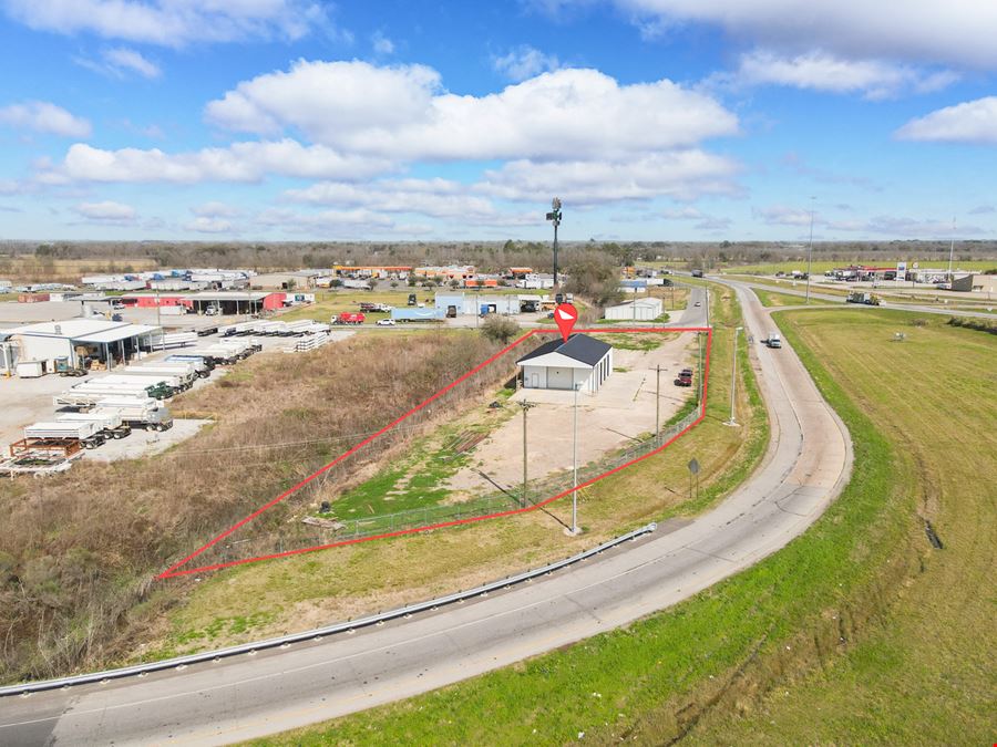 Industrial Warehouse with Fenced Yard & I-10 Visibility