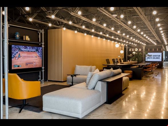 Preview of Office space for Rent at 6700 Northwest 77th Avenue