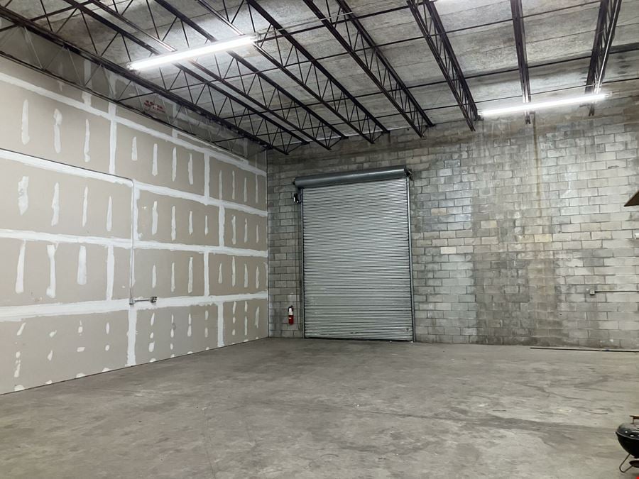 5151 Sunbeam Road, Suite 15