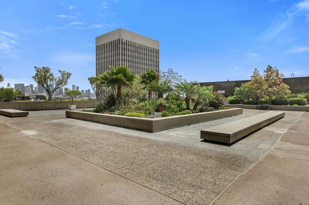 One Park Plaza