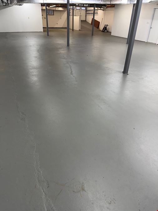 117 Mount Pleasant Road (Route 6), Unit 2, Newtown, CT