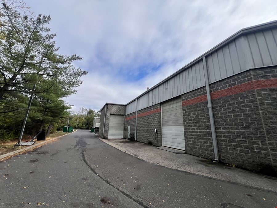 1703 Industrial Hwy