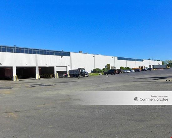 Preview of Industrial space for Rent at 3001 Woodbridge Avenue