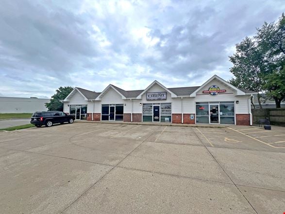 Preview of Retail space for Rent at 3297-3299 Court Street
