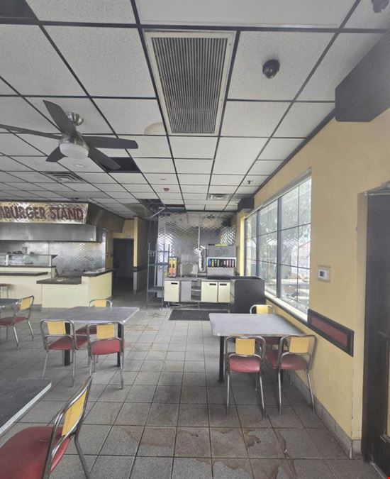 Drive-Thru Restaurant Building– For Sale | Las Vegas, NV- N Rancho Dr