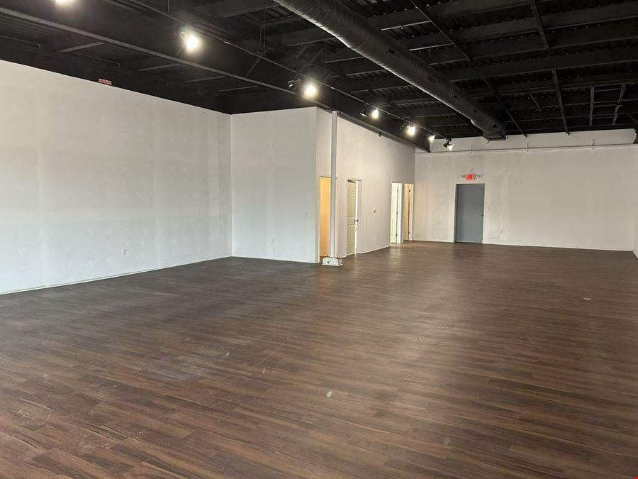 3001 Broad River Plaza