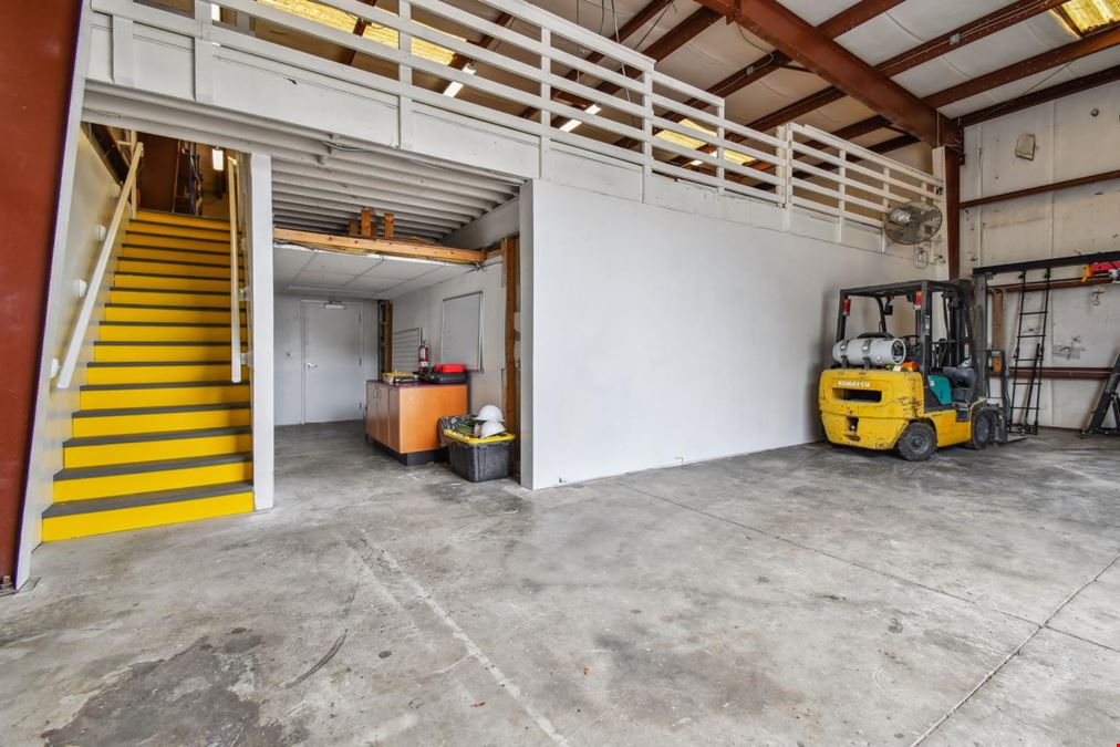 1453 S Martin Luther King Jr. Ave - For Lease