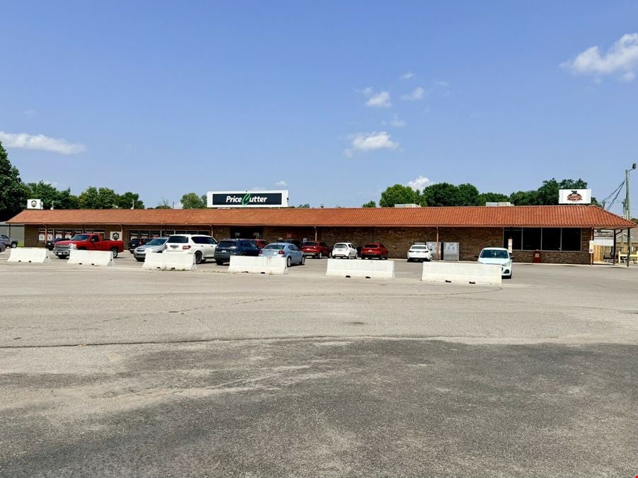 Villa Shopping Center