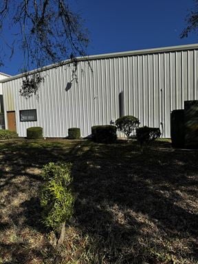 Industrial Office & Warehouse on SR 52 for Lease