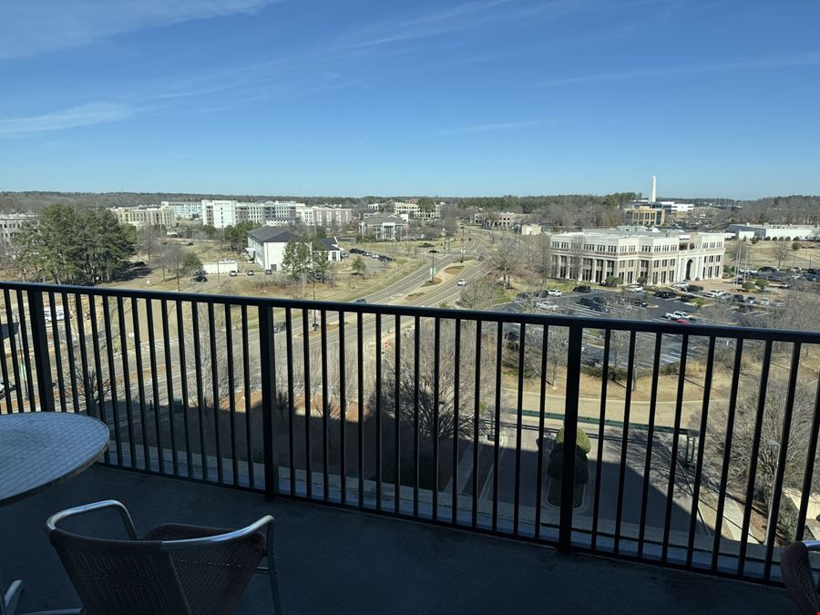 300 Renaissance at Colony Park