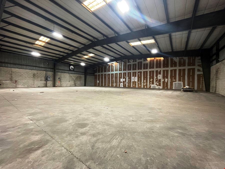 8,960 SF Warehouse Space For Sublease