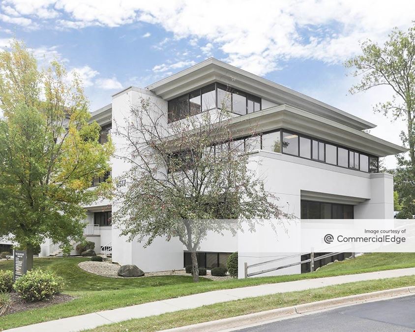 Prairie Trails Office Suites II - 8517 Excelsior Drive