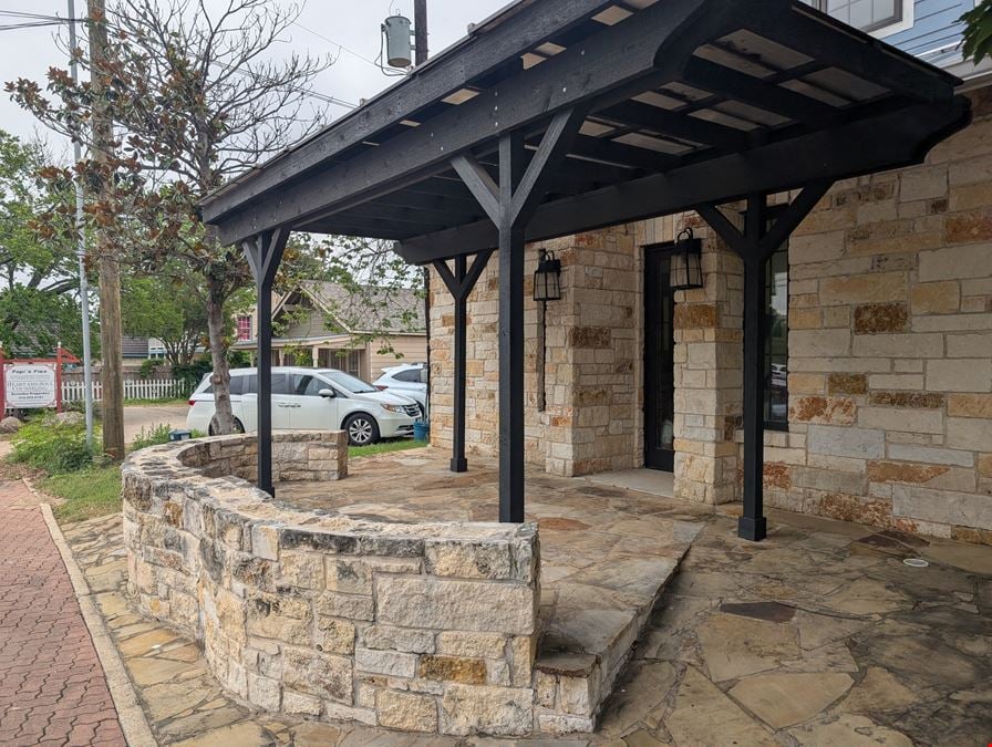 12 Chisholm Trail Rd
