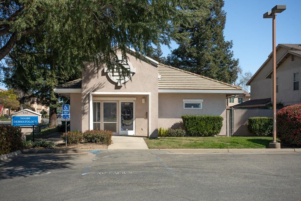 450 Queens Ave
