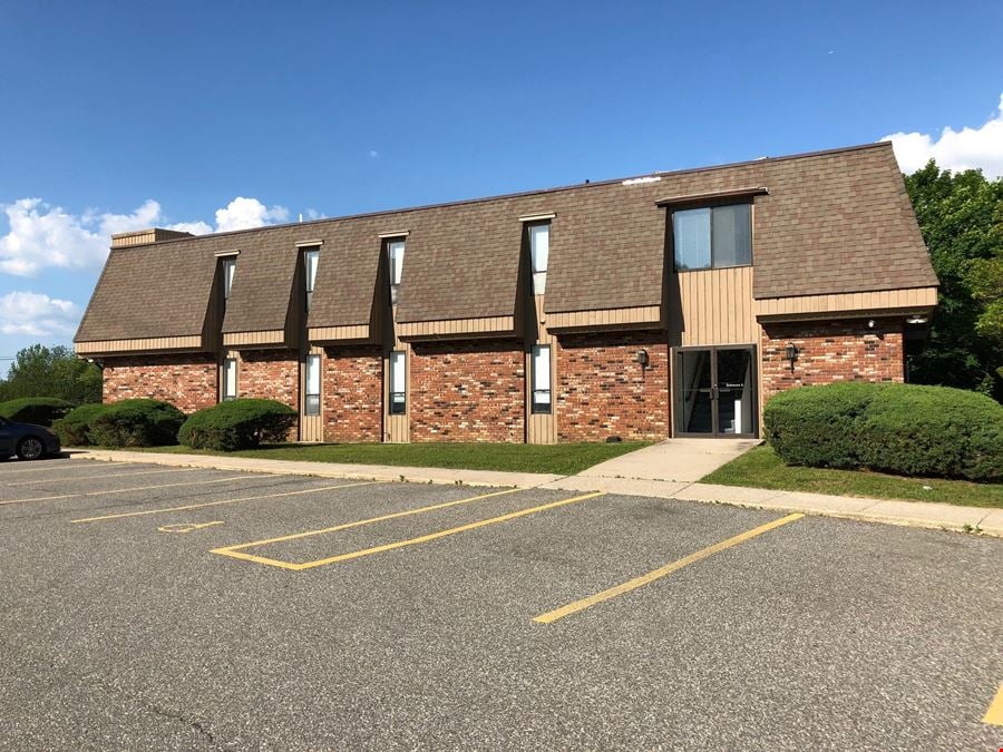 940 Federal Rd, Brookfield, CT