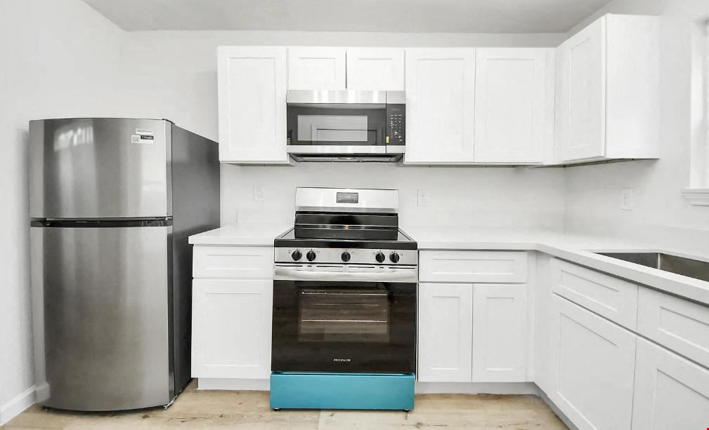 7301 Sherman St, Houston 77011