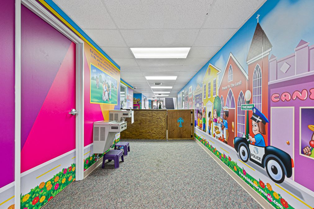 35,000 SF Church & 20,000 SF Youth Center For Sale in Downtown Greenville, TX