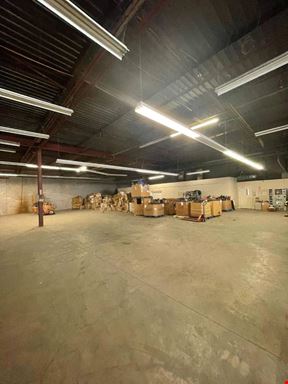 2k - 7k sqft shared industrial warehouse for rent in North York
