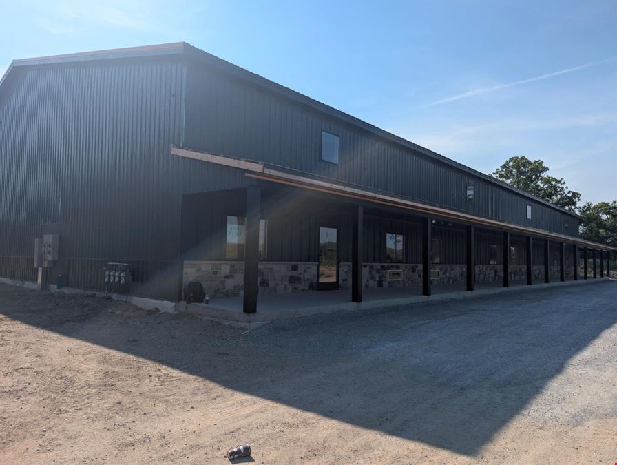 I-43 Business Suites