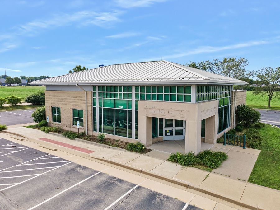 High Visability Retail - 2001 Shepard Rd