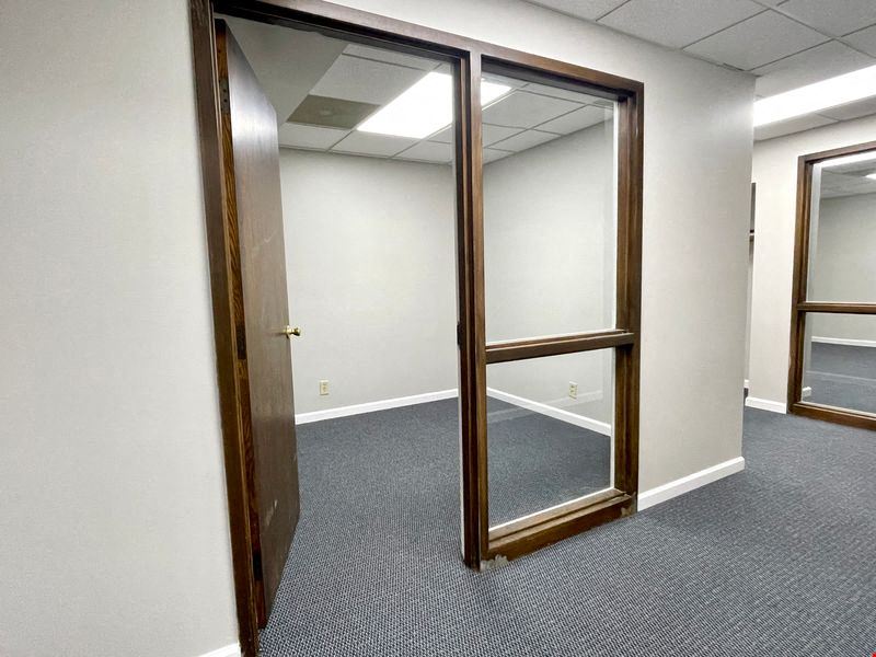 5113 N Executive Dr Suite 106