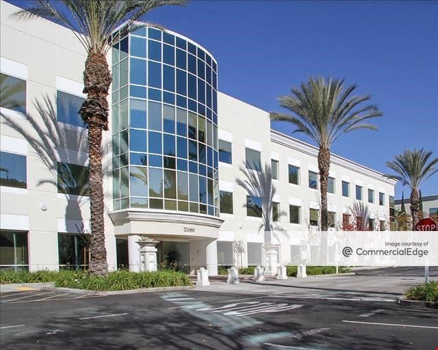 Gateway Corporate Center