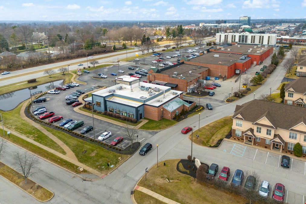 Shoppes at Plainview