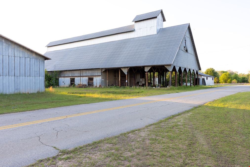 Leslie, Georgia - Cotton/Peanut Warehouses