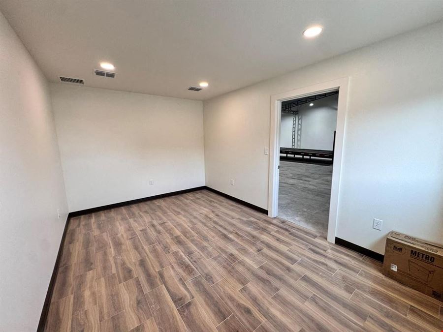 1010 Contractors Circle