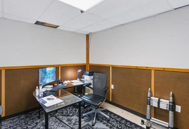 Preview of Retail space for Sale at 6020 South Cedar Street